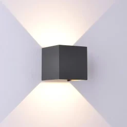 Buitenlamp kubus zwart verstelbaar IP54