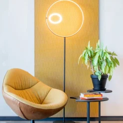 Design vloerlamp zwart met dubbele LED ring