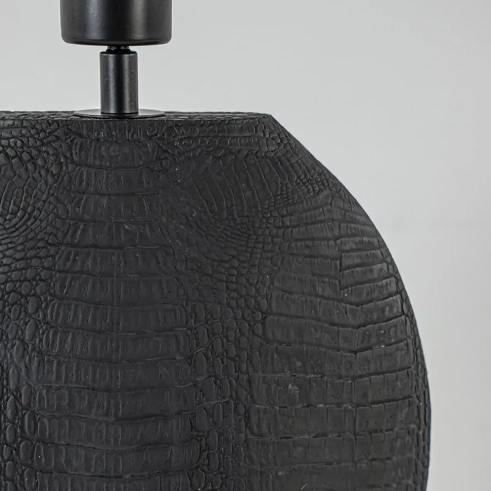 Kleine lampvoet Skeld mat zwart