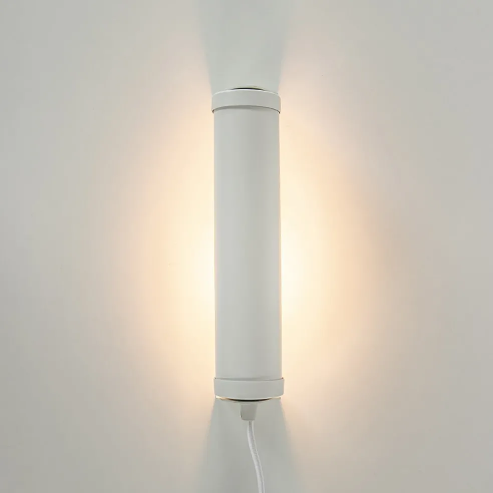 Mat witte wandlamp met snoer