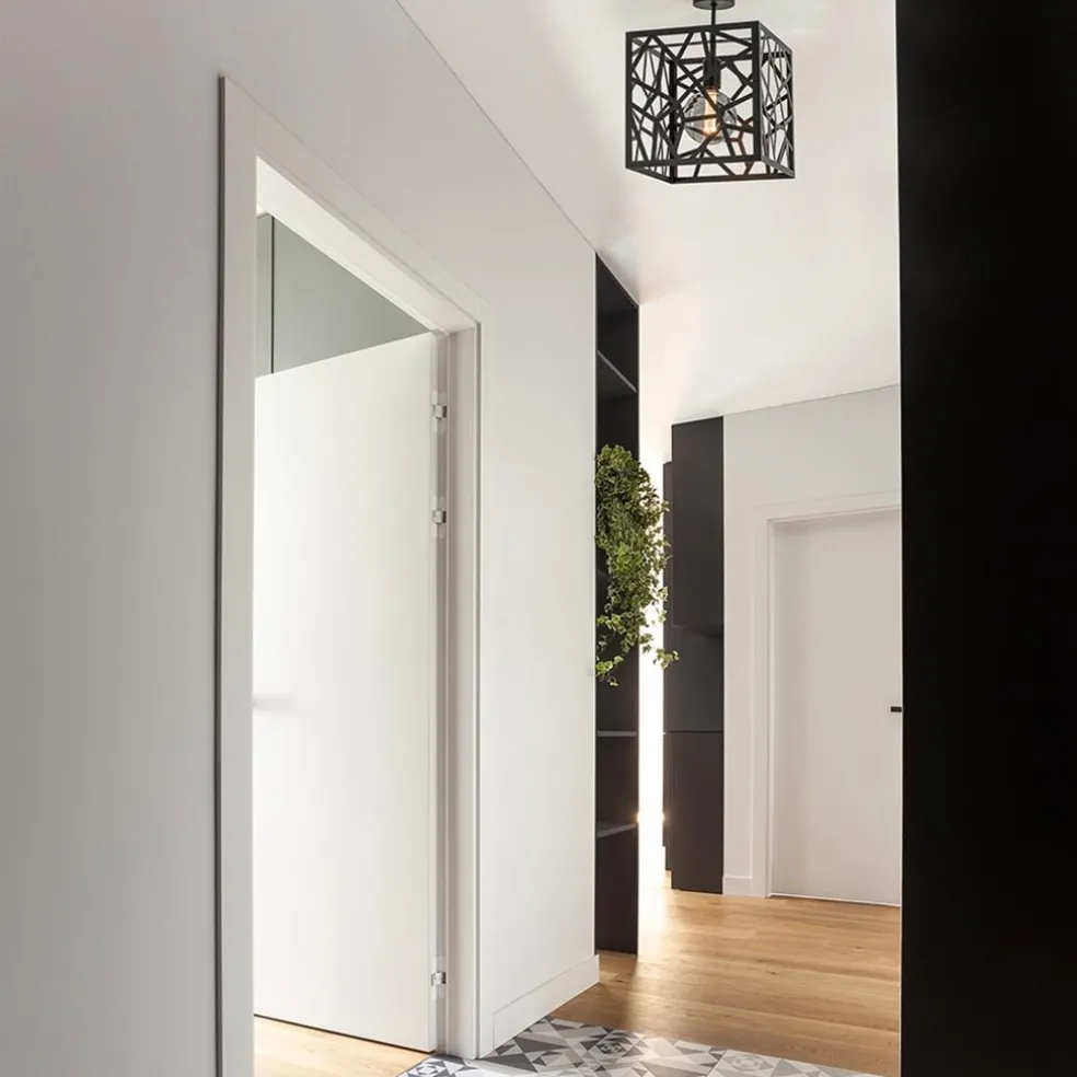 Mat zwarte plafondlamp metaal met vierkante kap