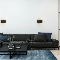 Mat zwarte wandlamp half rond E14