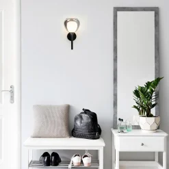 Moderne wandlamp zwart met smoke glas