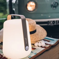 Oplaadbare buitenlamp IP44 grijs