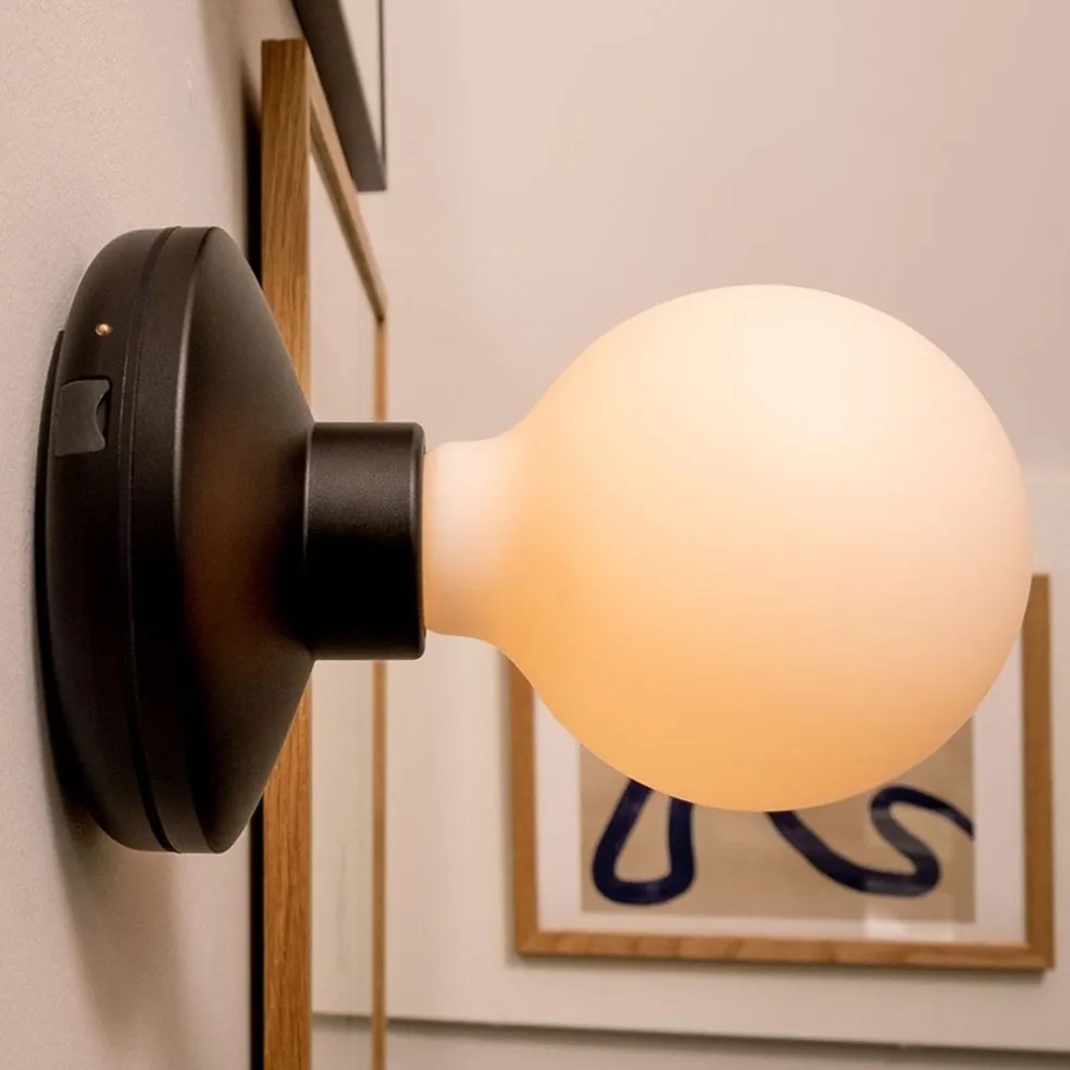 Oplaadbare wandlamp zwart incl frosted lichtbron