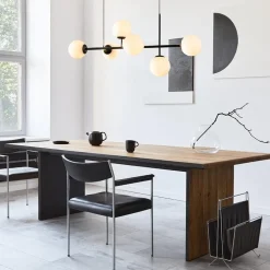 Retro eettafel hanglamp zwart met witte glazen bollen