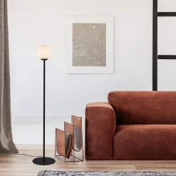 Retro vloerlamp mat zwart met witte glazen bol