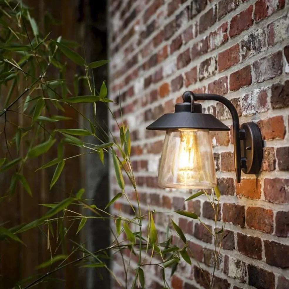 Robuuste buitenlamp wand zwart met roest en glas