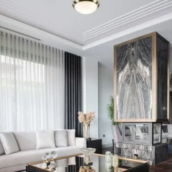 Ronde plafondlamp brons met wit glazen kap