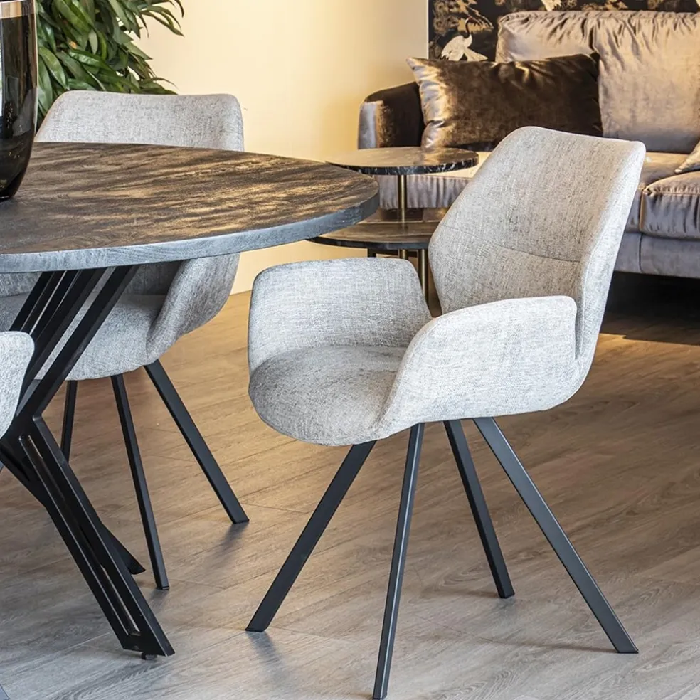 Stijlvolle armstoel taupe met zwarte poot