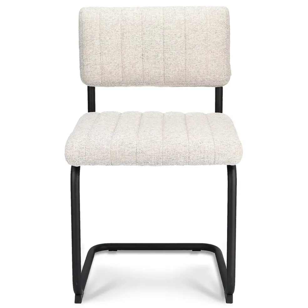 Stoffen eetkamerstoel met zwart metalen frame