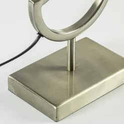 Strak klassieke lampvoet Riava licht goud