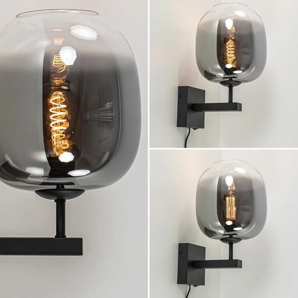Trendy wandlamp zwart met smoke glazen kap en snoer