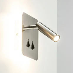 Vierkante LED wandlamp met verstelbare spot