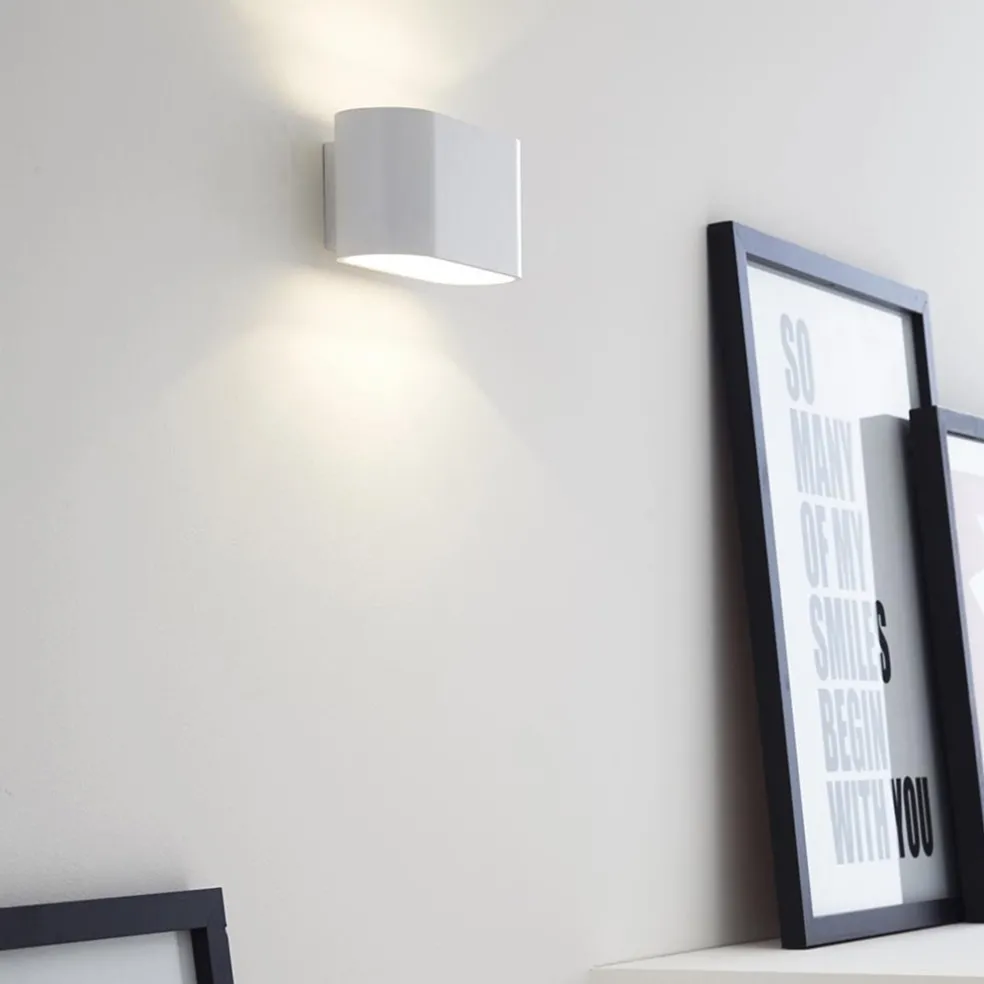 Wandlamp klein ovaal wit