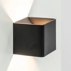 Wandlamp Stretto kubus zwart
