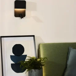 Wandlamp zwart + leesspot en usb